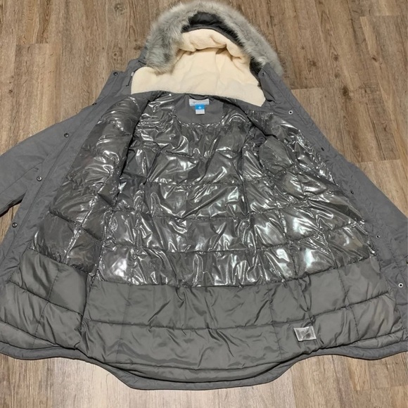 Columbia Parka - Picture 2 of 5